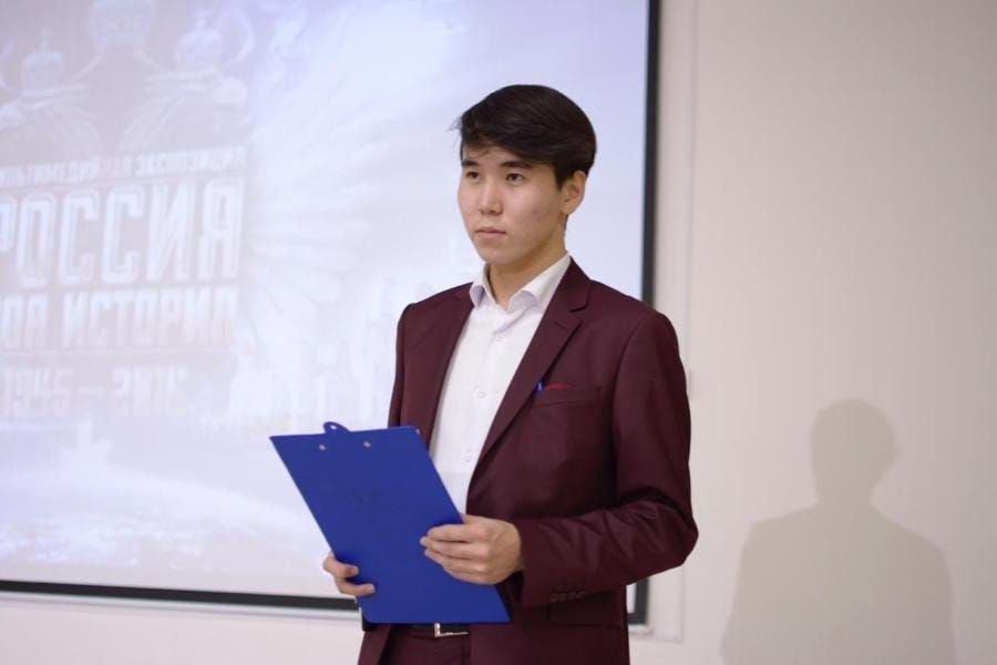 Студент СВФУ изучает влияние якутских телеграм-каналов на нашу жизнь